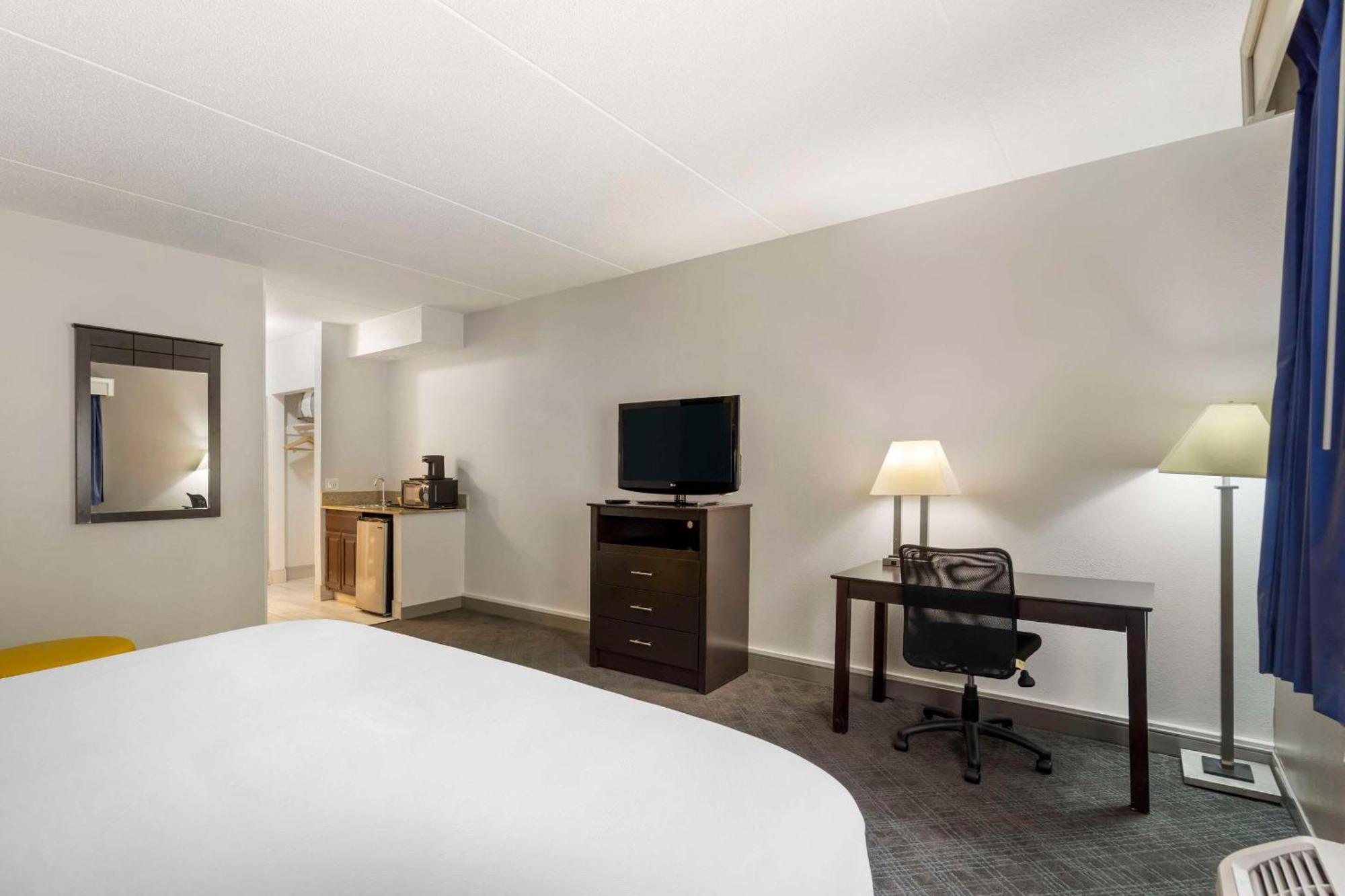 Comfort Inn & Suites Mundelein-Vernon Hills Exteriör bild