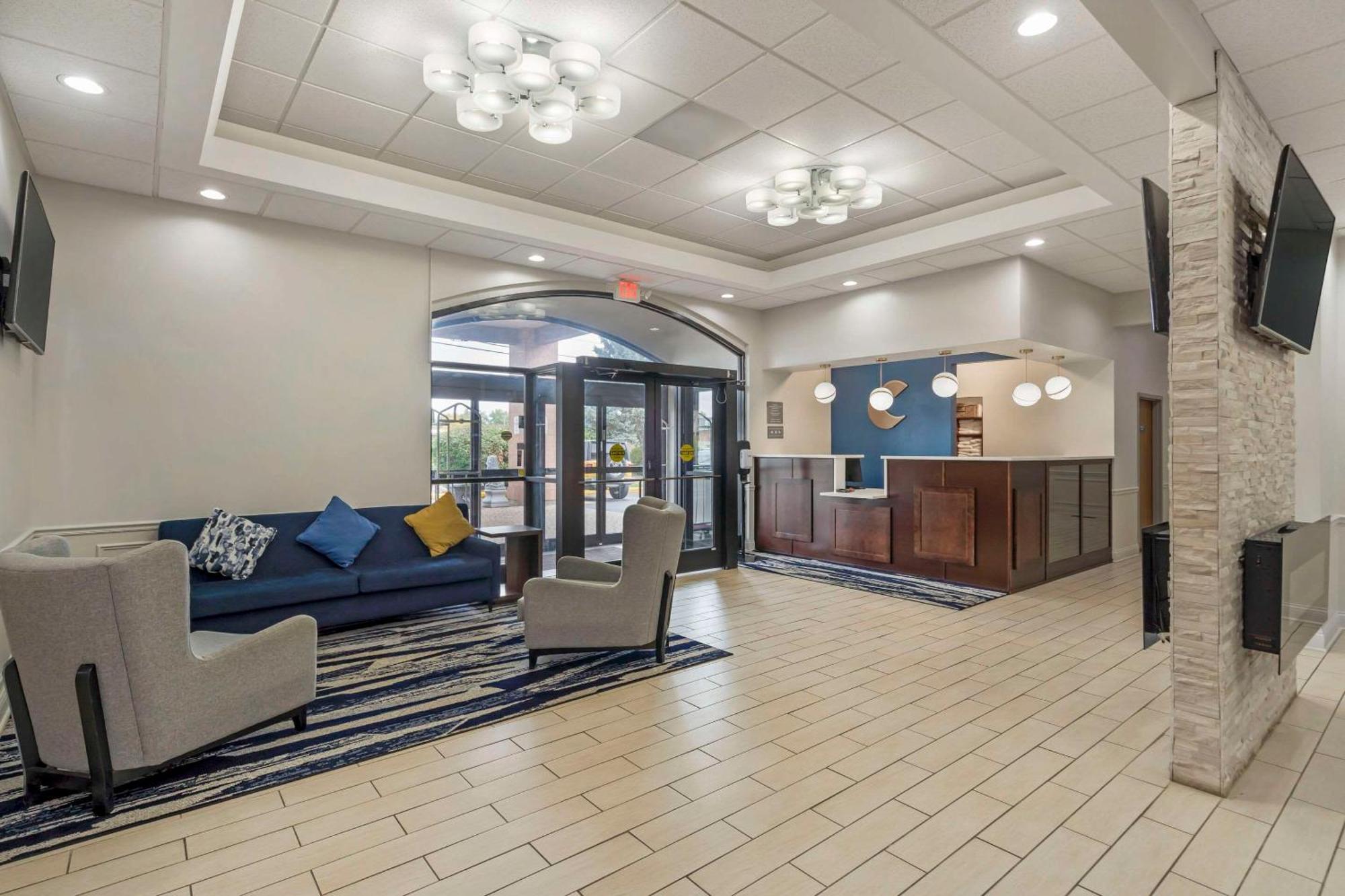 Comfort Inn & Suites Mundelein-Vernon Hills Exteriör bild