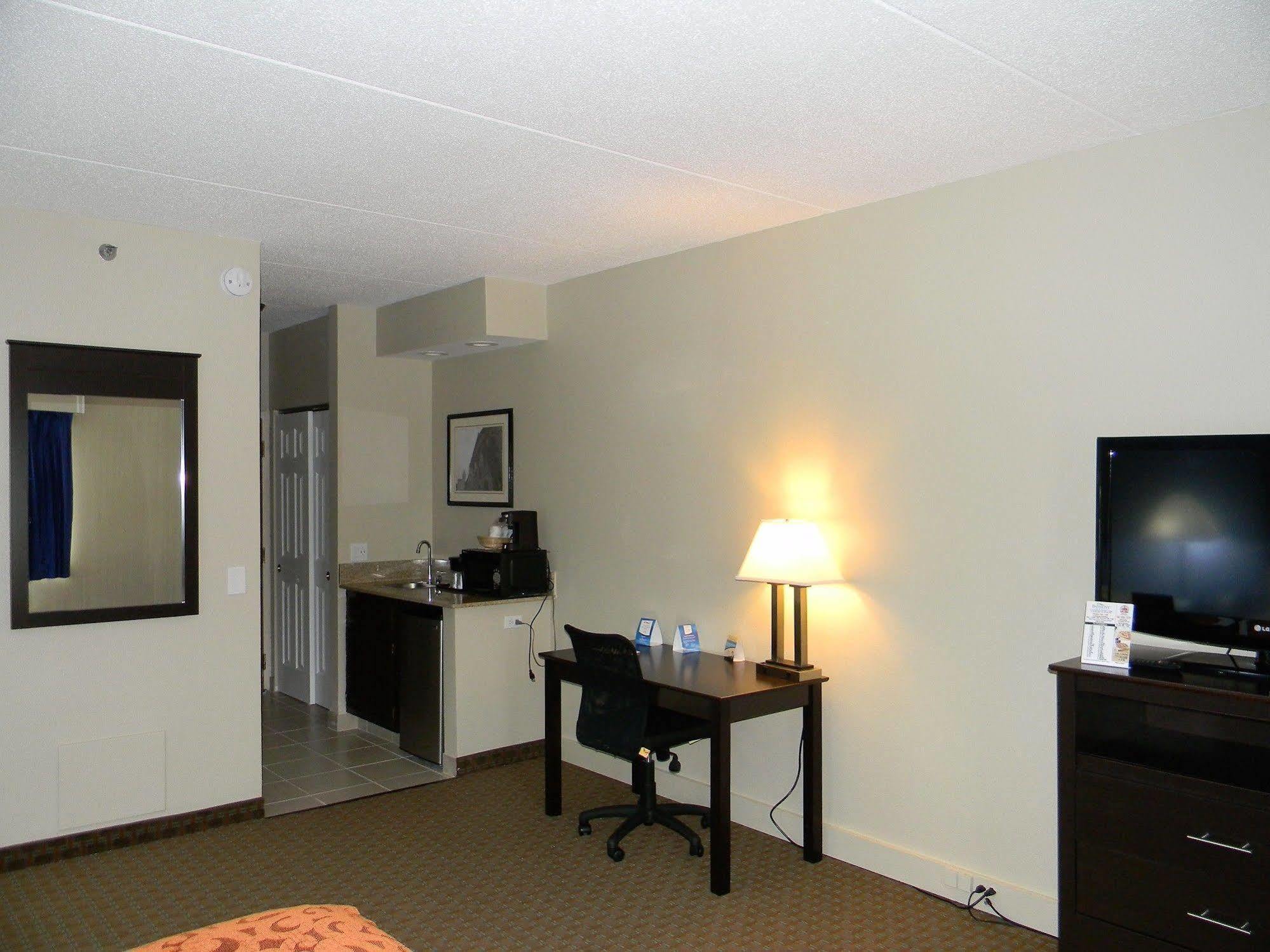 Comfort Inn & Suites Mundelein-Vernon Hills Exteriör bild
